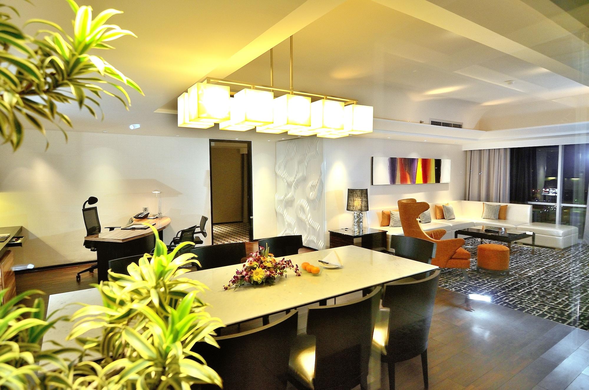 Ts Suites Surabaia Exterior foto