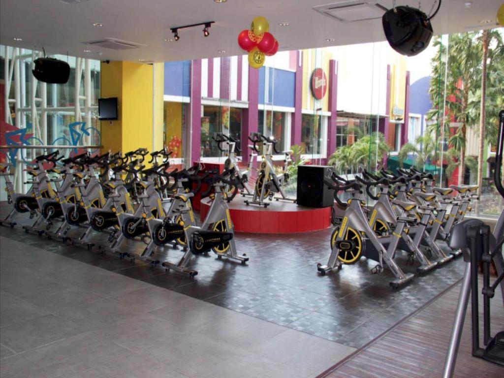 Ts Suites Surabaia Exterior foto