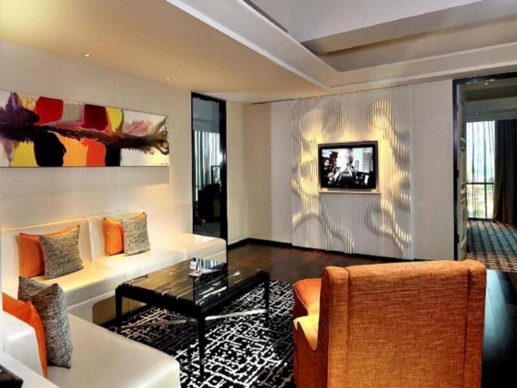 Ts Suites Surabaia Exterior foto