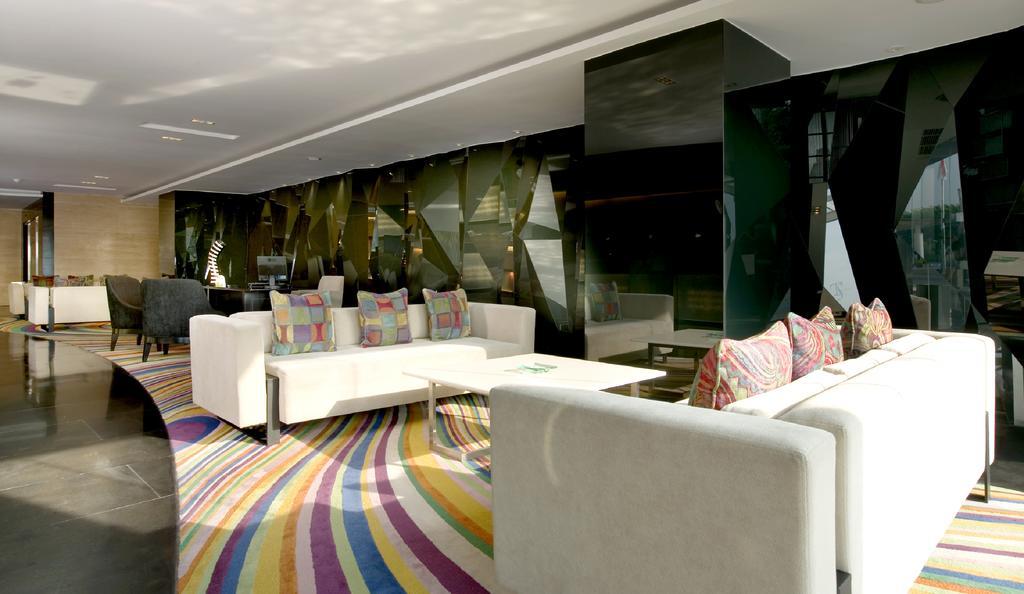 Ts Suites Surabaia Exterior foto