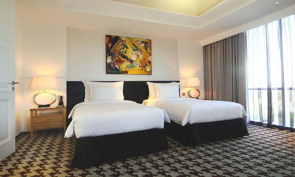 Ts Suites Surabaia Exterior foto