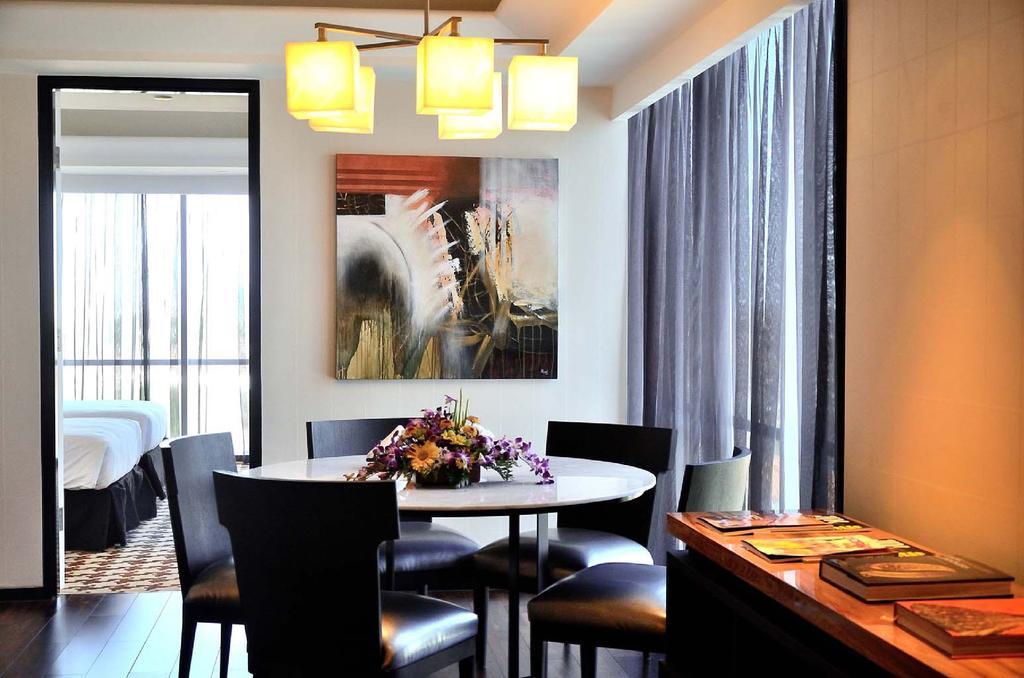 Ts Suites Surabaia Exterior foto