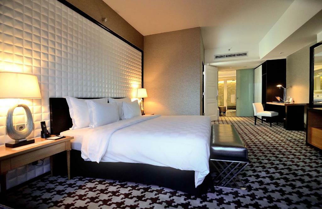 Ts Suites Surabaia Exterior foto
